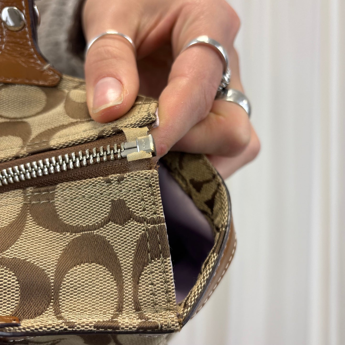 Coach Signature Gallery Tote Bag *A Grade*