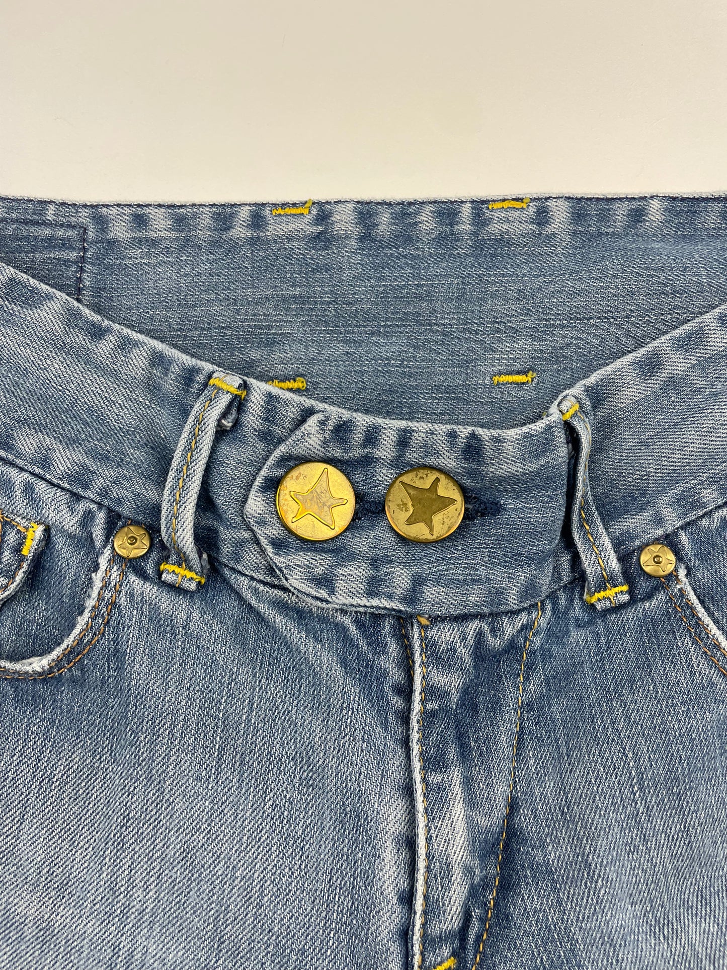 2000s Lowrise Wide Leg Levis Jeans