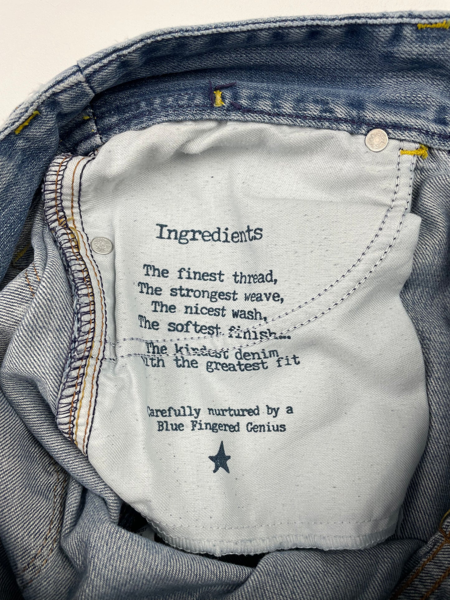 2000s Lowrise Wide Leg Levis Jeans