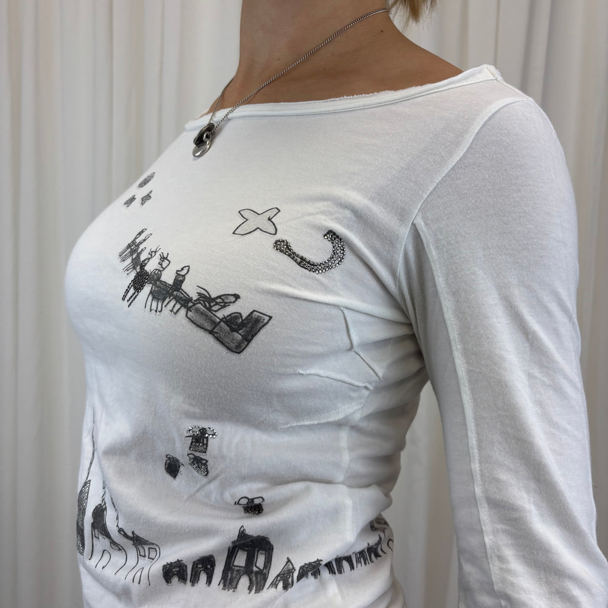 Boat Neck Graphic Long Sleeve | Size S-M