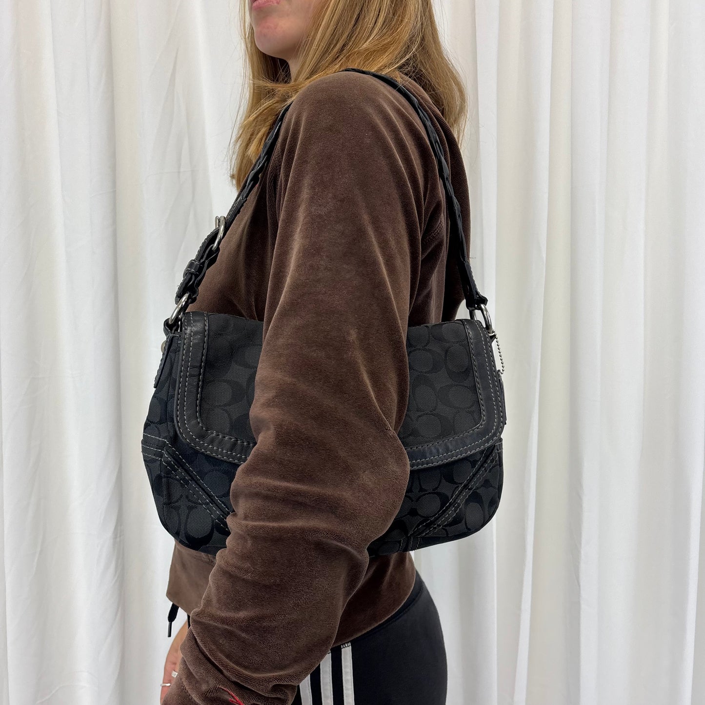 Coach Signature Chelsea Flap Black Bag