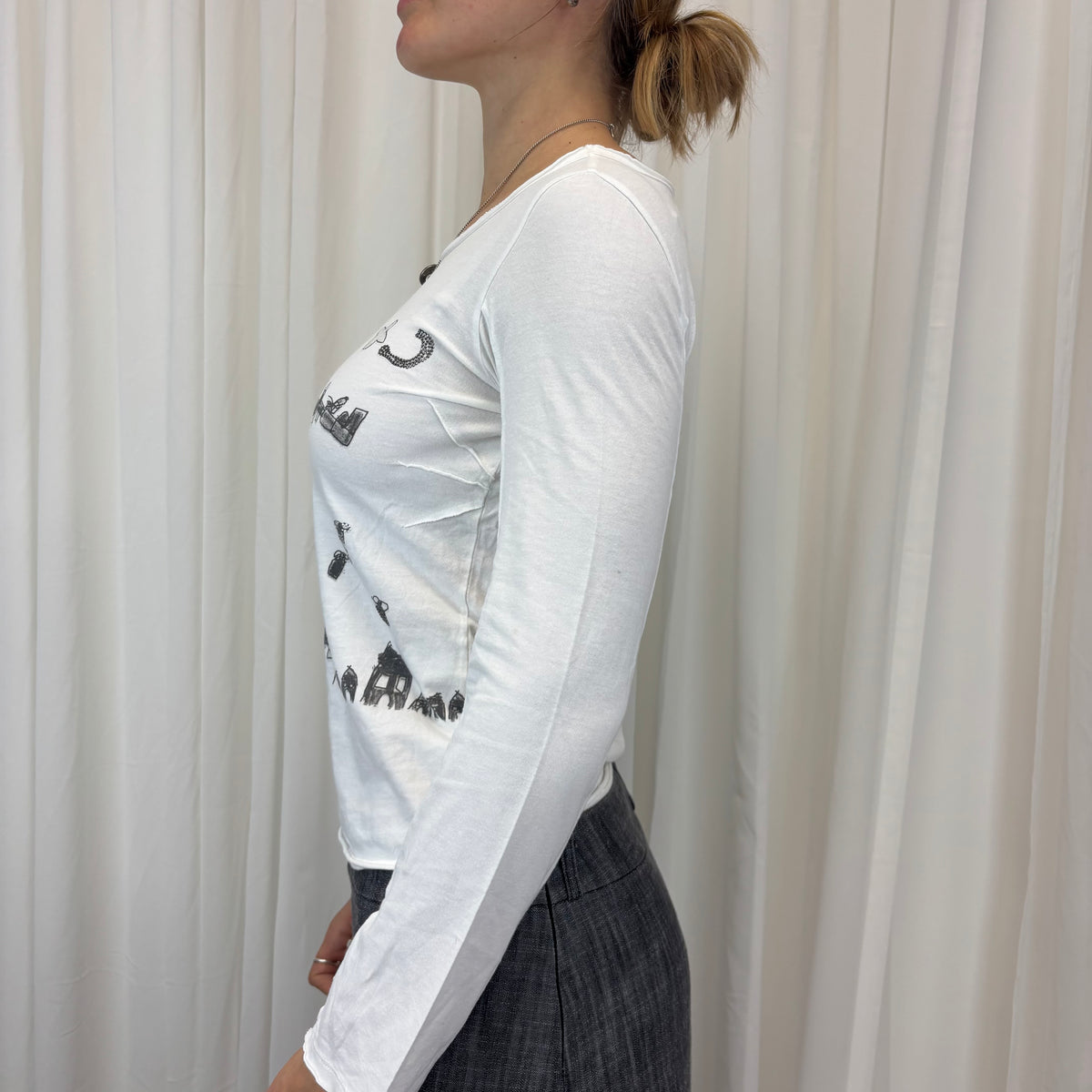 Boat Neck Graphic Long Sleeve | Size S-M