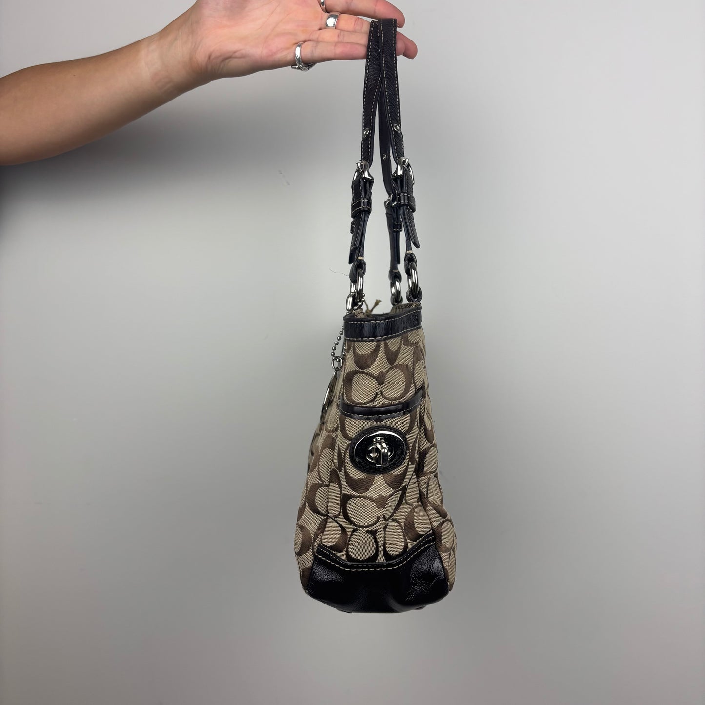 Coach Signature Gallery Tote Brown