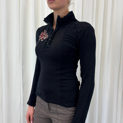 Embroidered Vintage Turtle Neck Top
