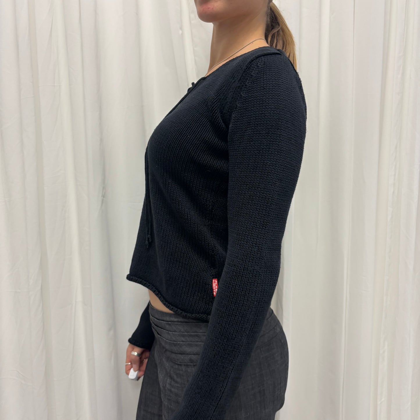 2000s Black V-Neck Knit