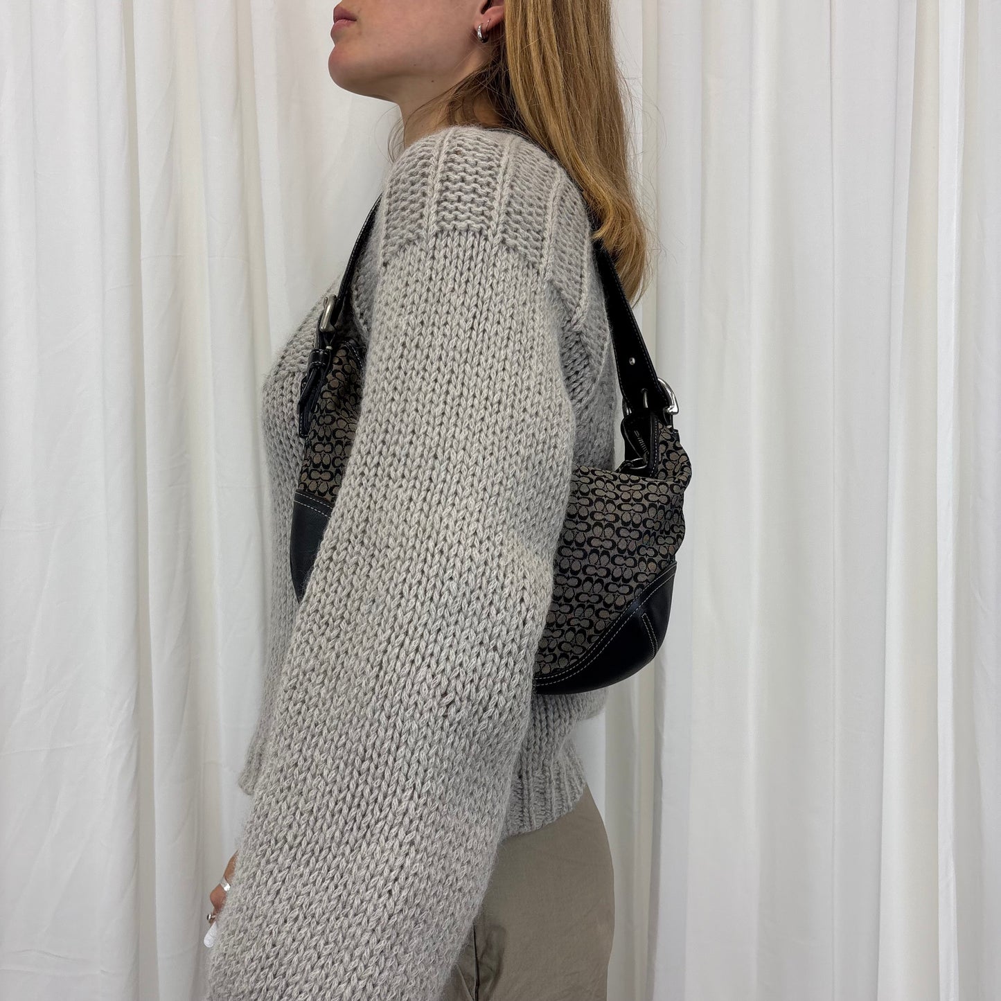 Coach Signature Medium Hobo Bag Black/Grey