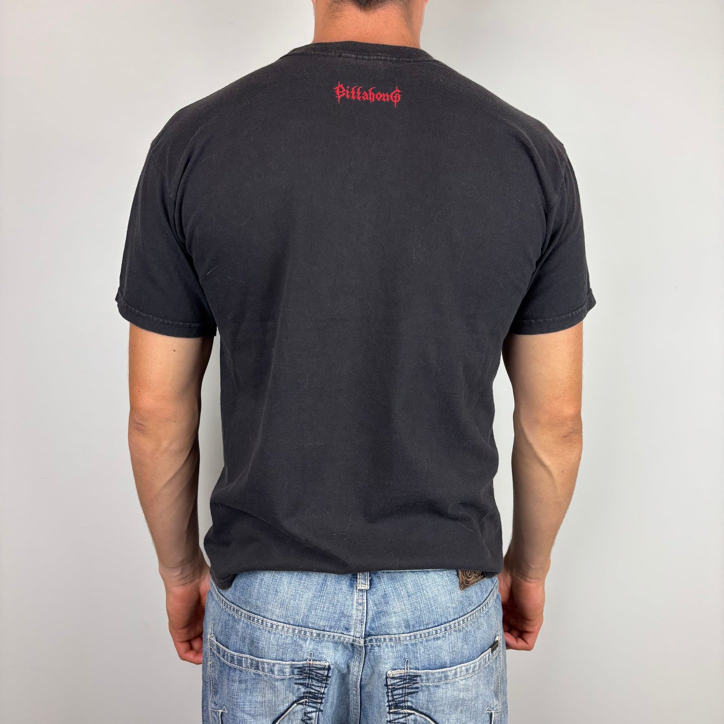 Insane Graphic Billabong Spellout | Size M