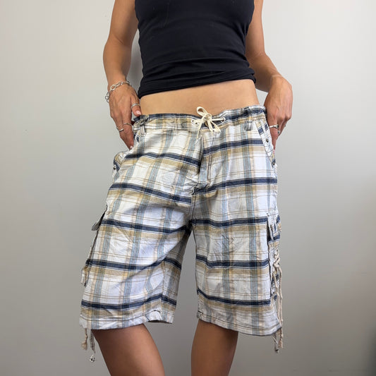 Plaid Shorts with Tie