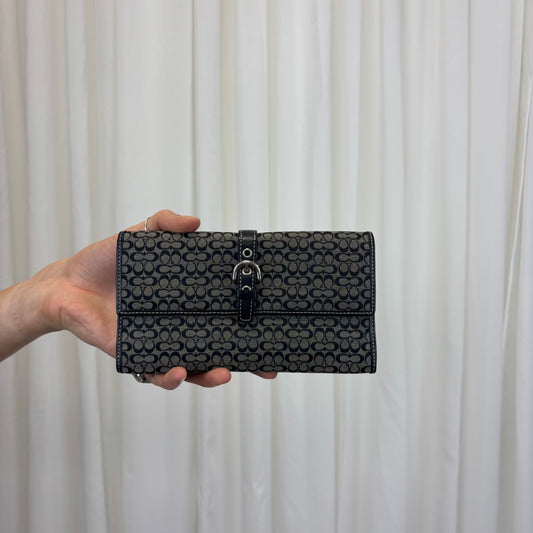 Coach Signature Bifold Hamptons Wallet