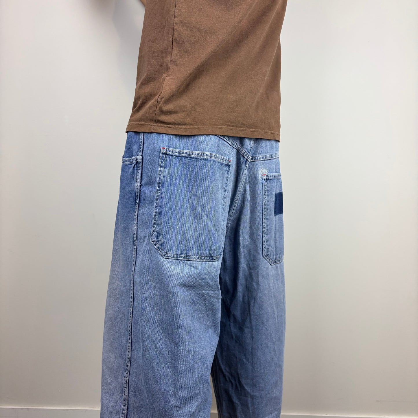 Crazy Long Ecko Light 3/4 Jorts | Size 38