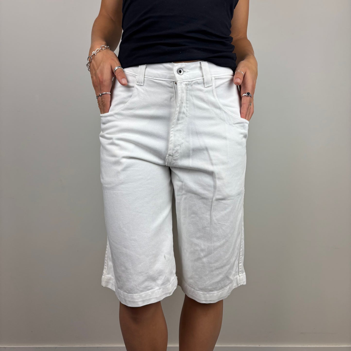 Solo White Jorts | Size 32