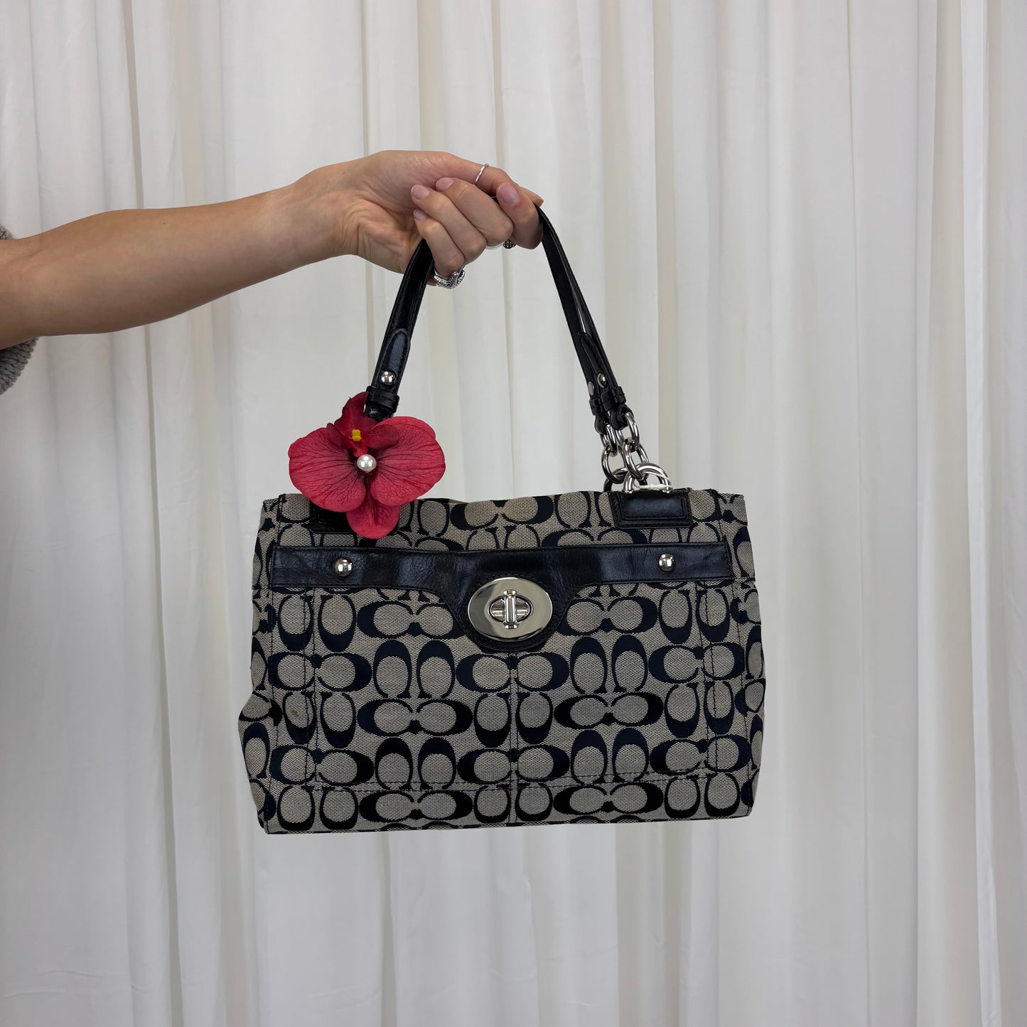 Coach Signature Penelope Carry All Tote Bag