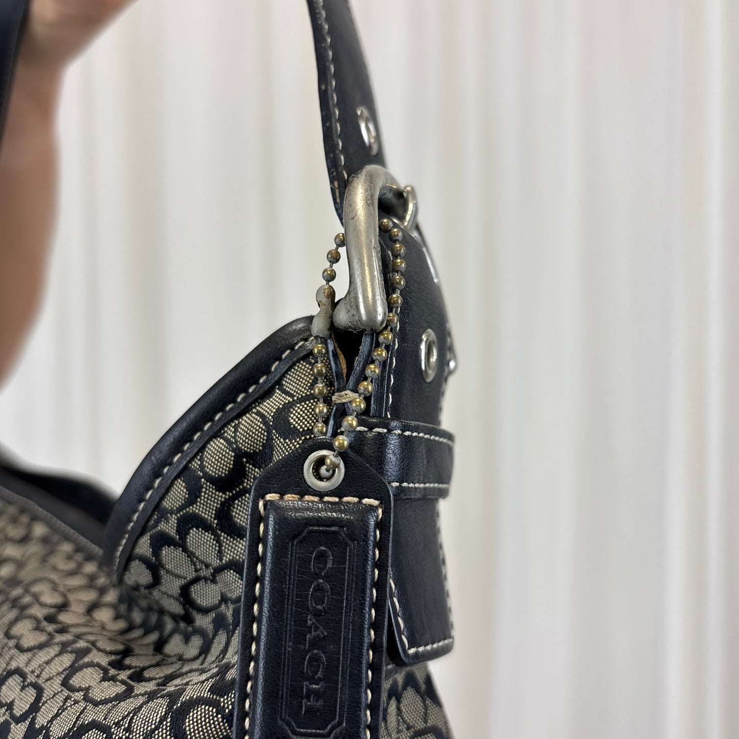 Coach Signature Medium Hobo Bag Black/Grey