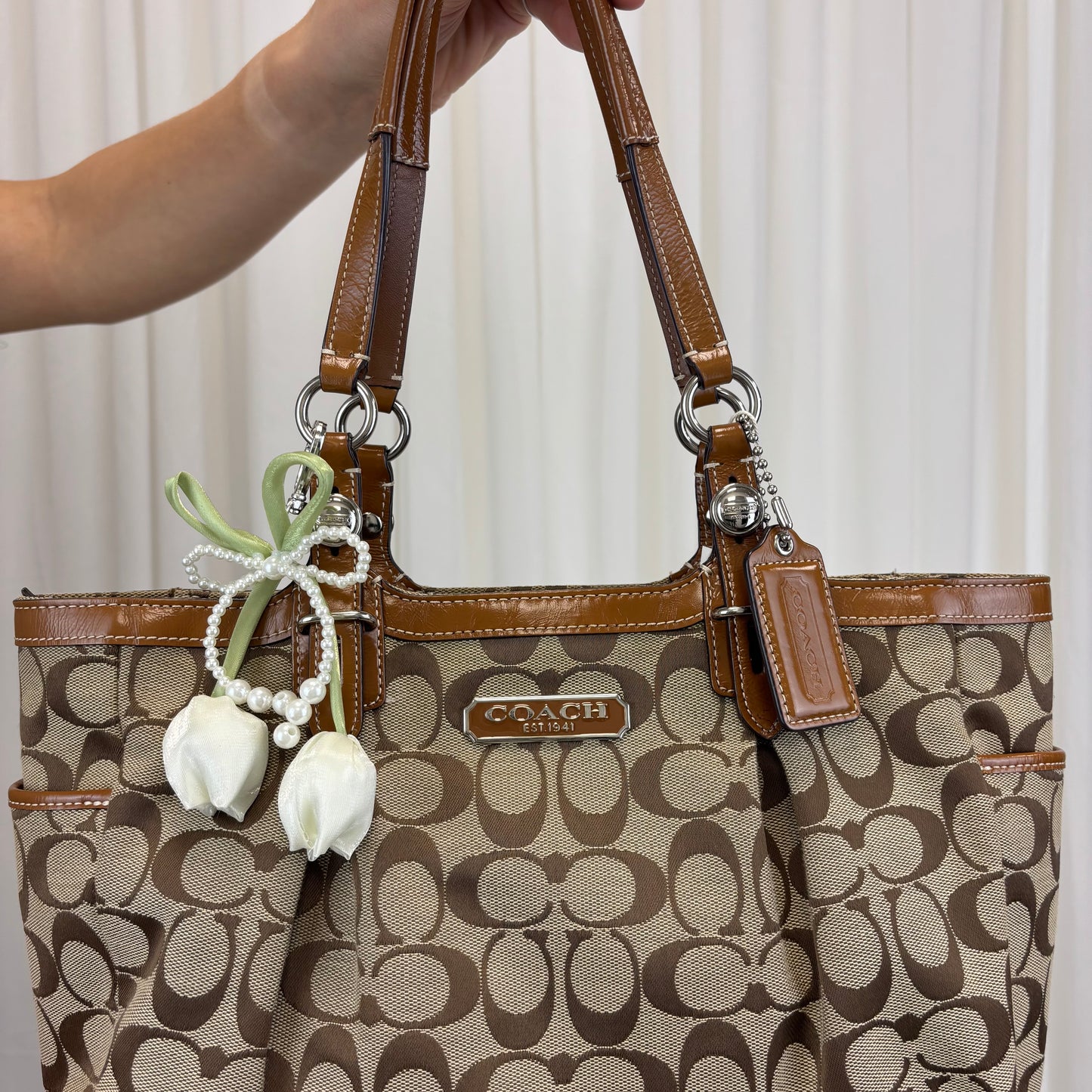 Coach Signature Gallery Tote Bag *A Grade*