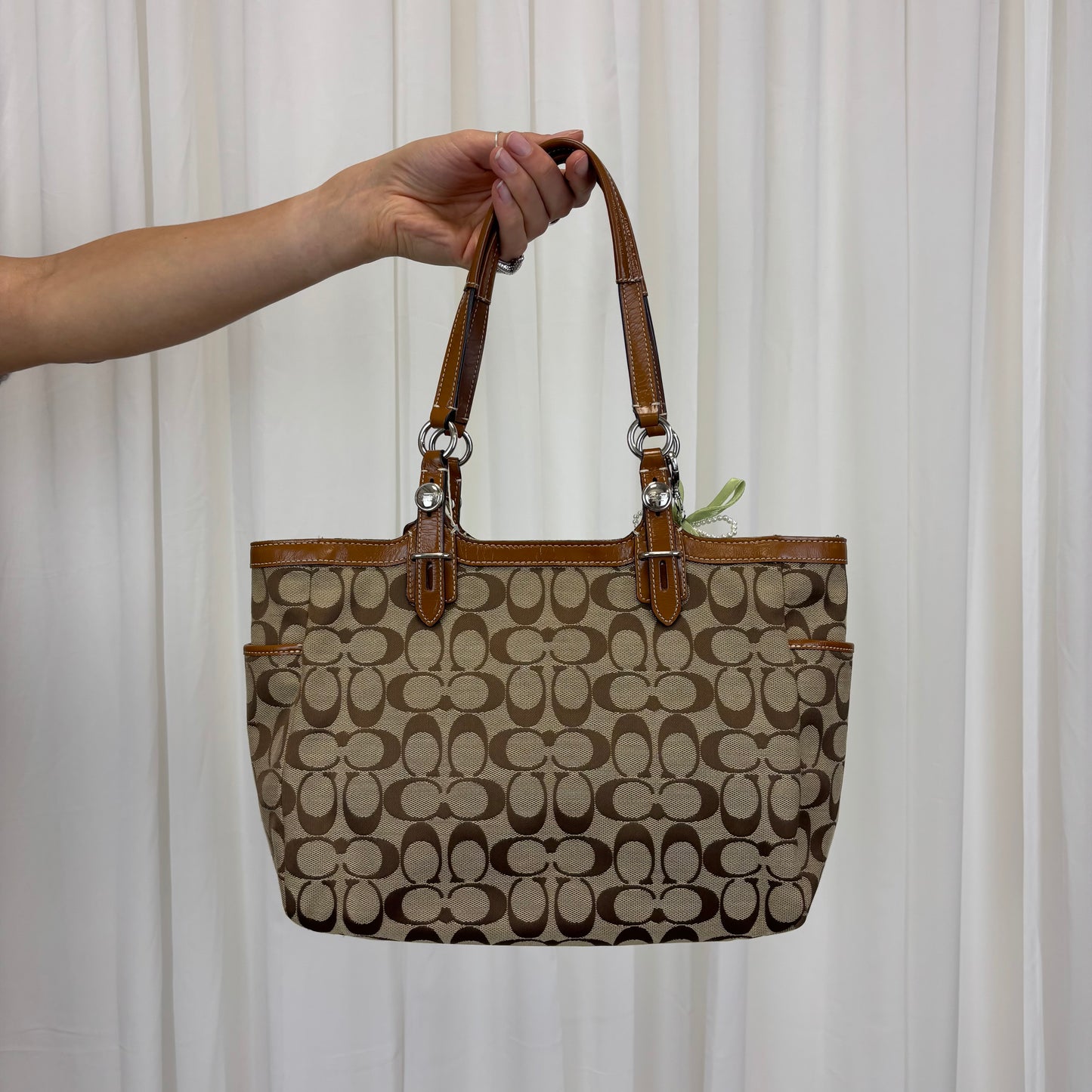 Coach Signature Gallery Tote Bag *A Grade*