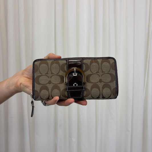 Coach Signature Zip Soho Wallet Brown
