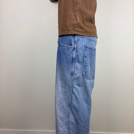 Crazy Long Ecko Light 3/4 Jorts | Size 38