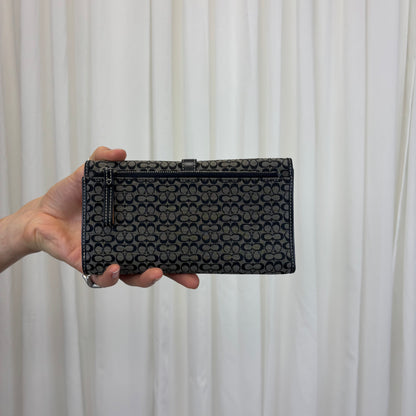 Coach Signature Bifold Hamptons Wallet